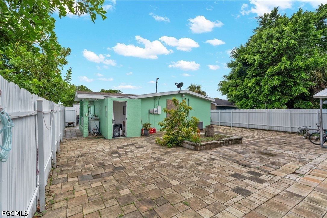 1847 Maple, Fort Myers, FL 33907