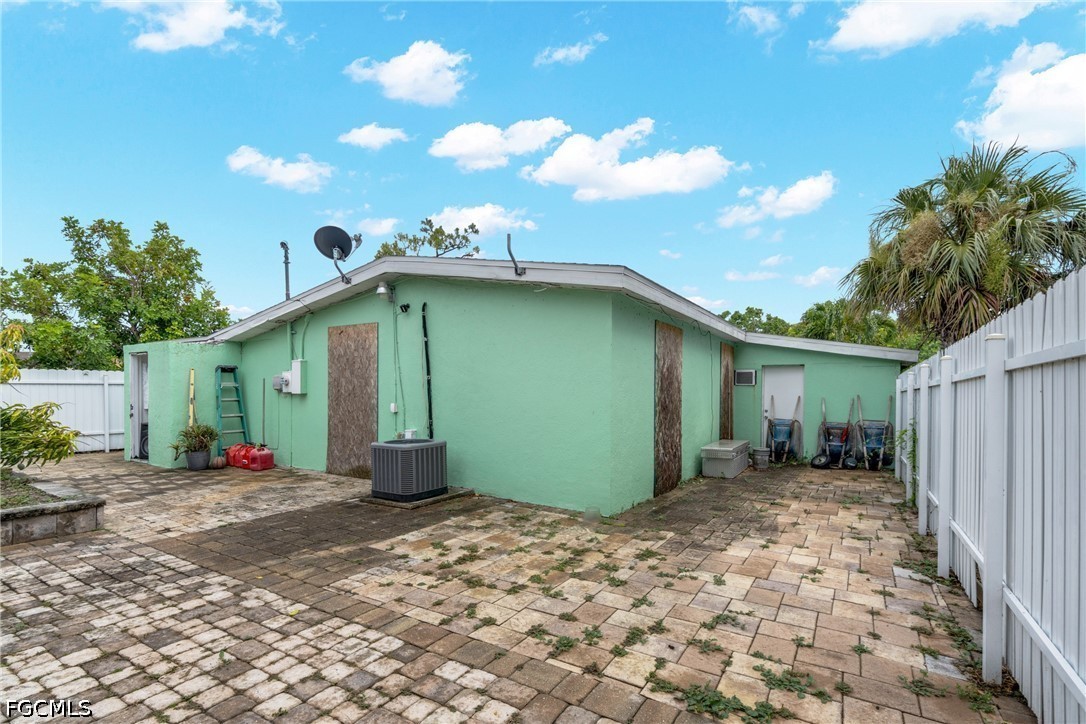 1847 Maple, Fort Myers, FL 33907