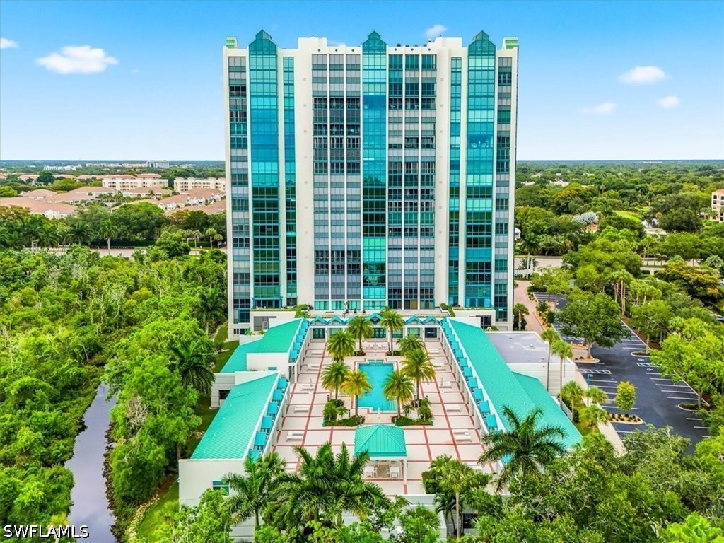 7515 Pelican Bay Unit 5c, Naples, FL 34108
