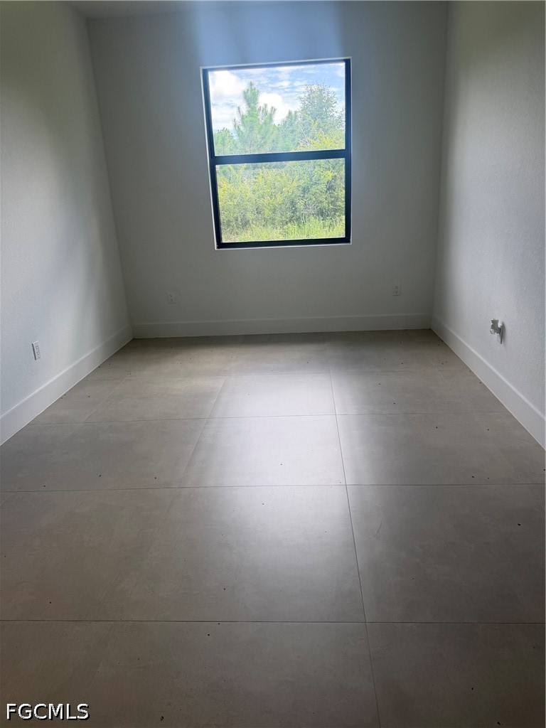 3805 8th, Lehigh Acres, FL 33972