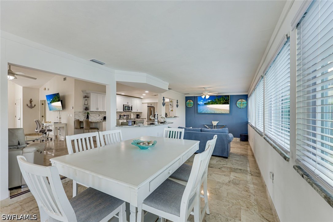 DiningArea