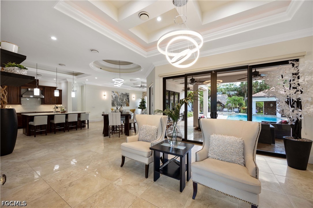 214 9th, Naples, FL 34120