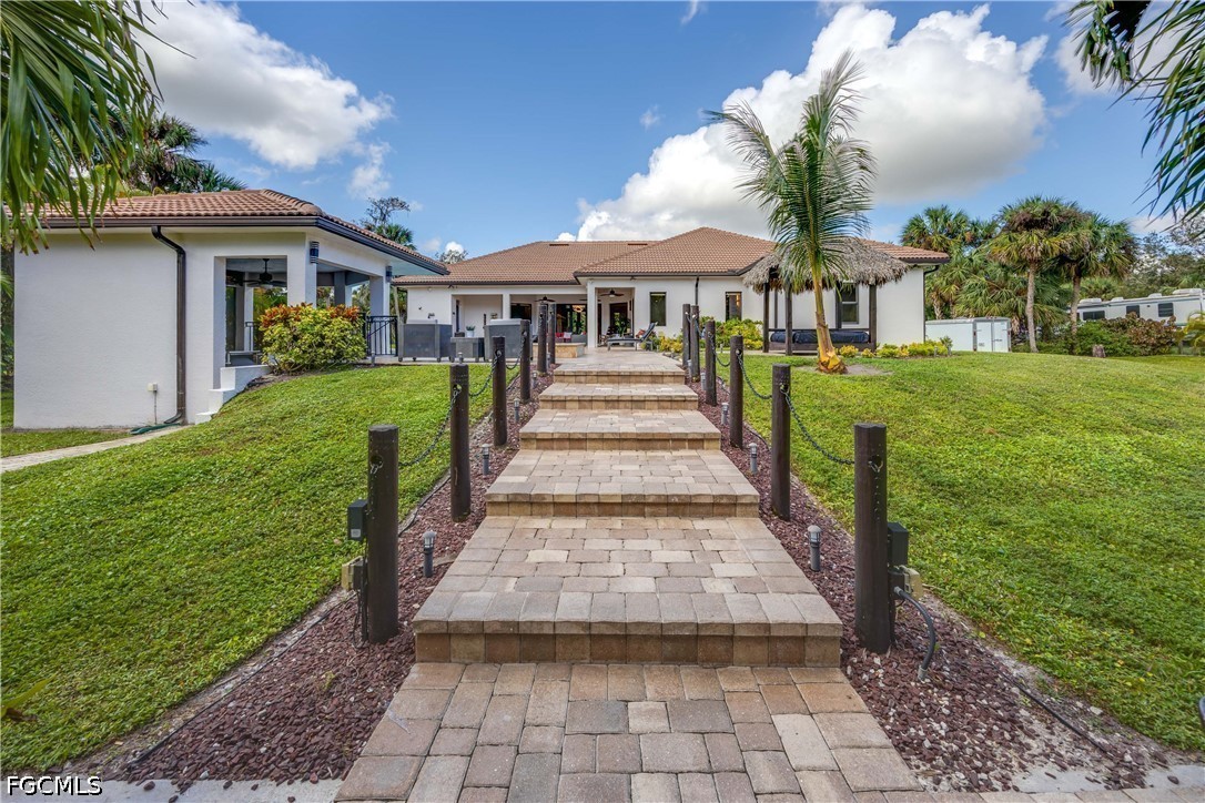 214 9th, Naples, FL 34120