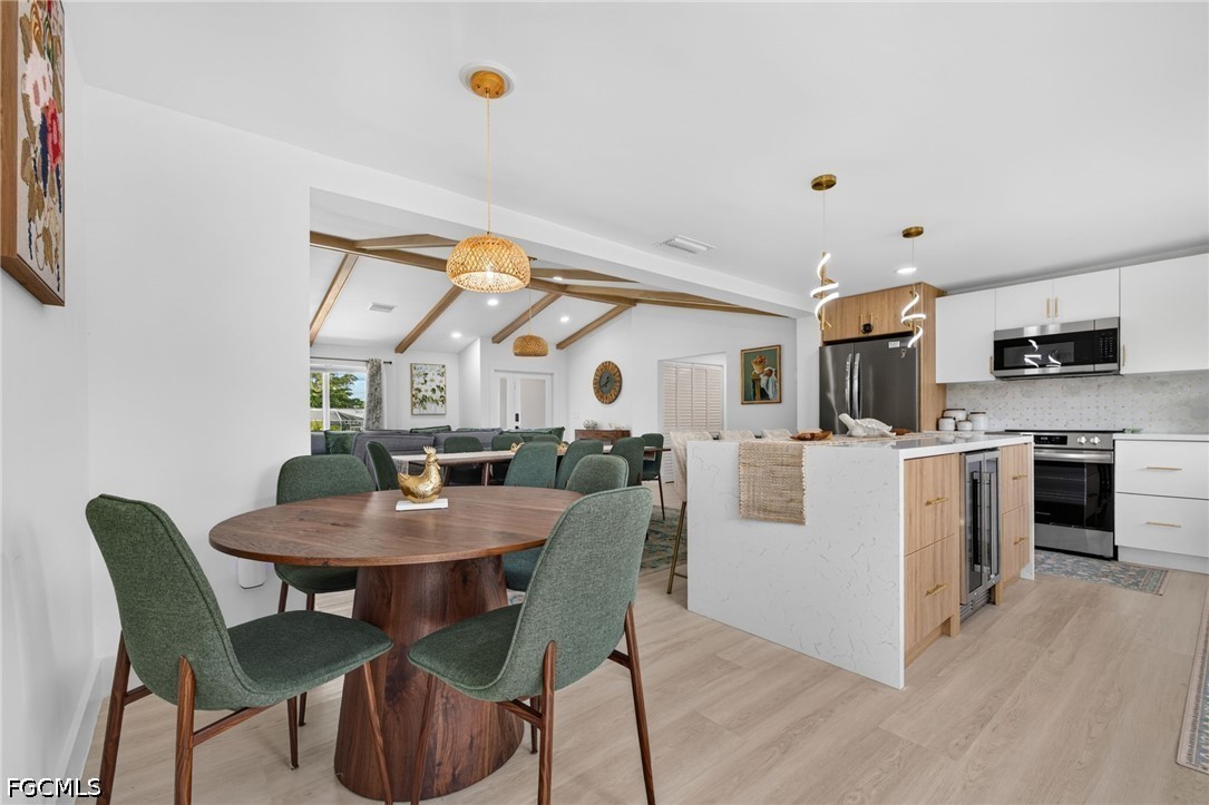 DiningArea