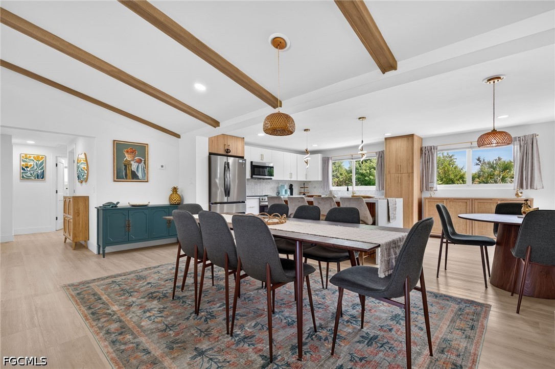 DiningArea