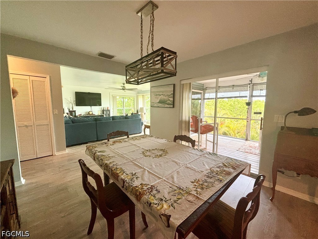 DiningArea