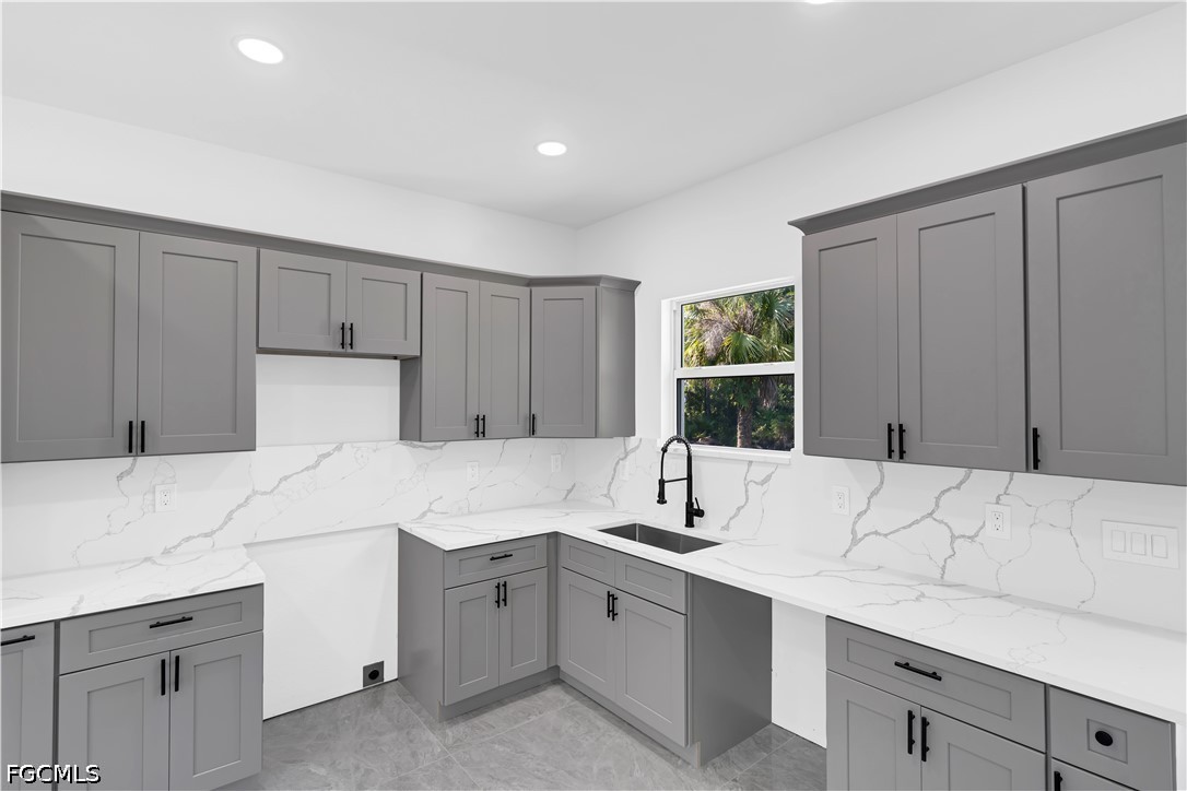 864 Chantilly, Lehigh Acres, FL 33974