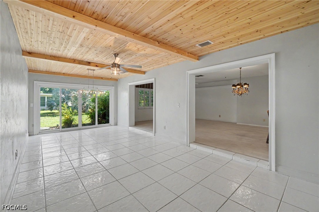 856 Pangola, North Fort Myers, FL 33903