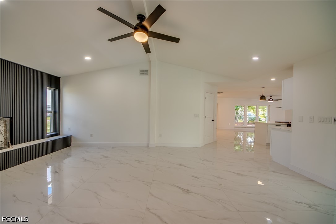1124 1st, Cape Coral, FL 33993