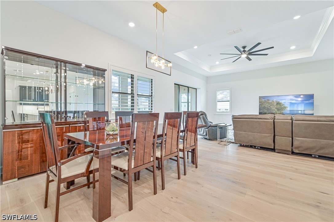DiningArea