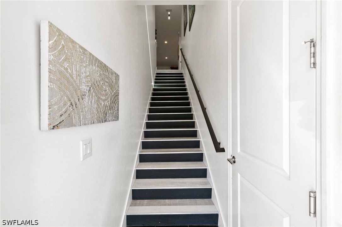 2567 Seychelles Unit 207, Naples, FL 34112