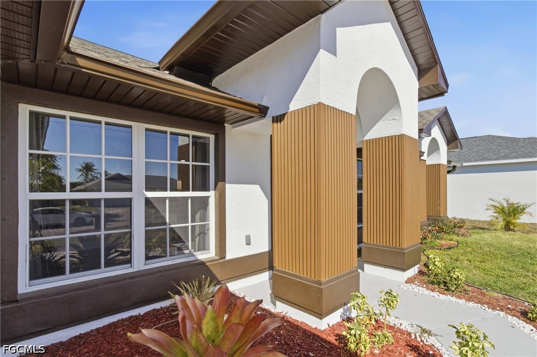 619 26th, Cape Coral, FL 33914
