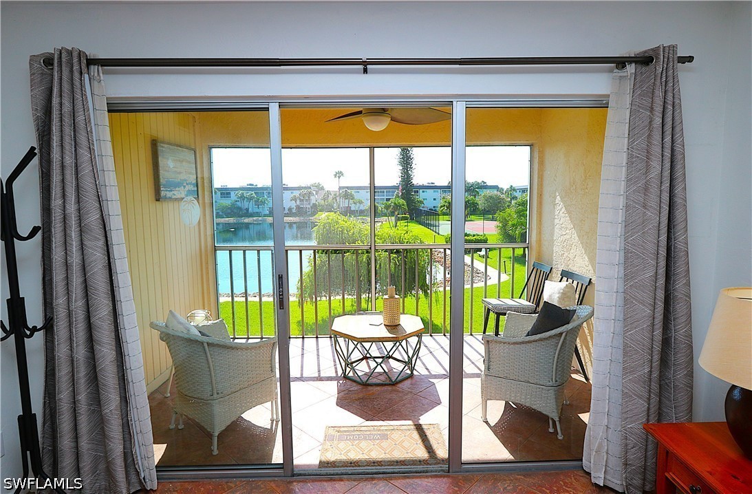 1004 Manatee Unit H202, Naples, FL 34114