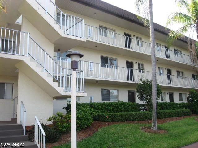 1004 Manatee Unit H202, Naples, FL 34114