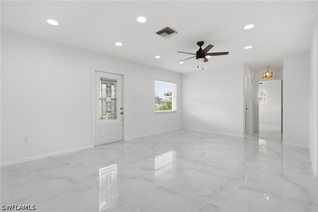 5160 31st, Naples, FL 34116