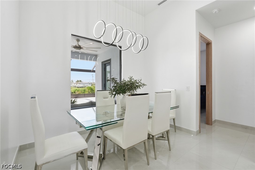 DiningArea