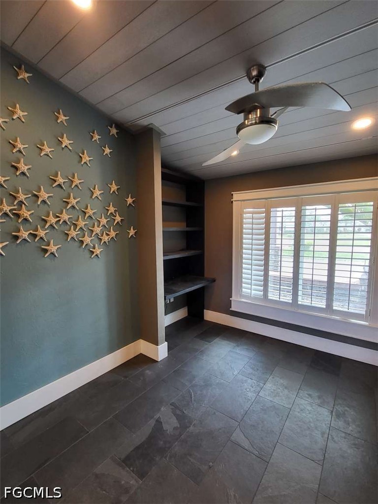 2257 Regal, Naples, FL 34110