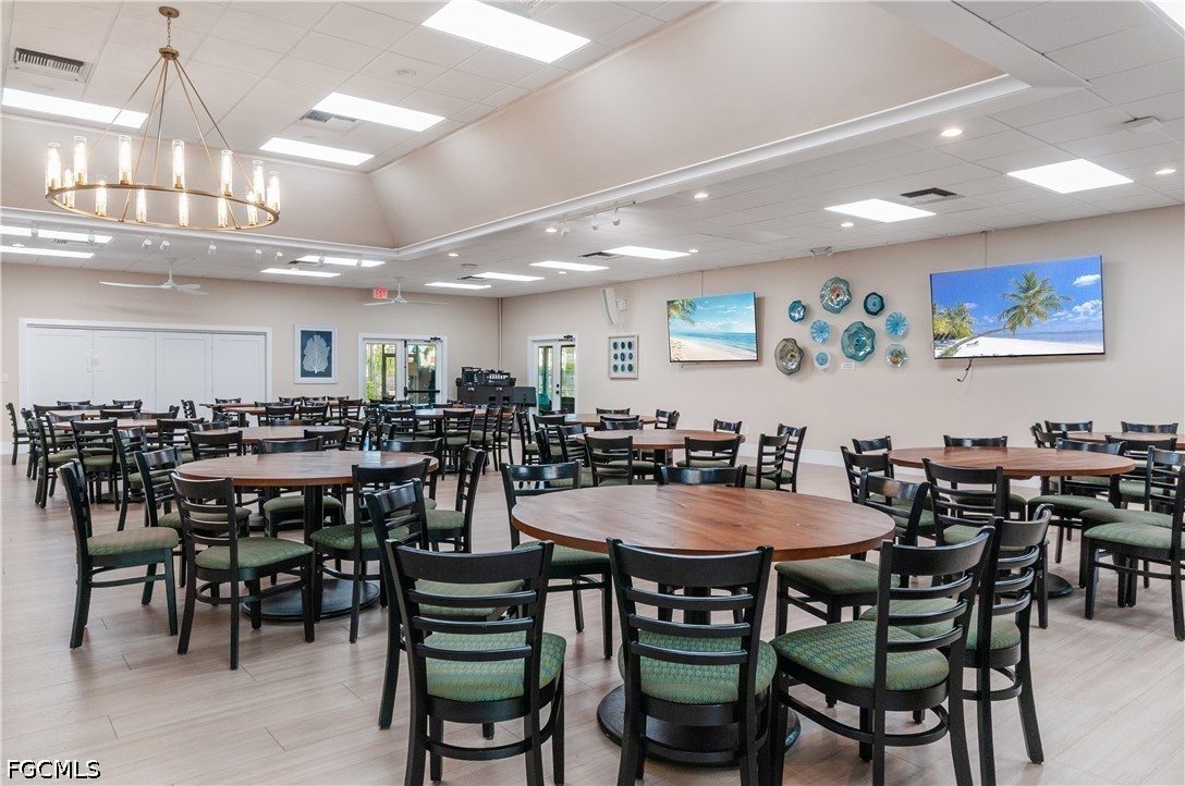 DiningArea