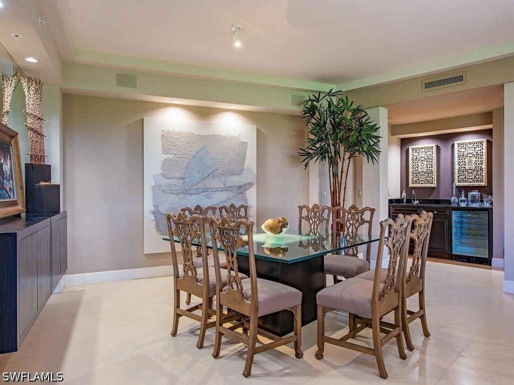 DiningArea