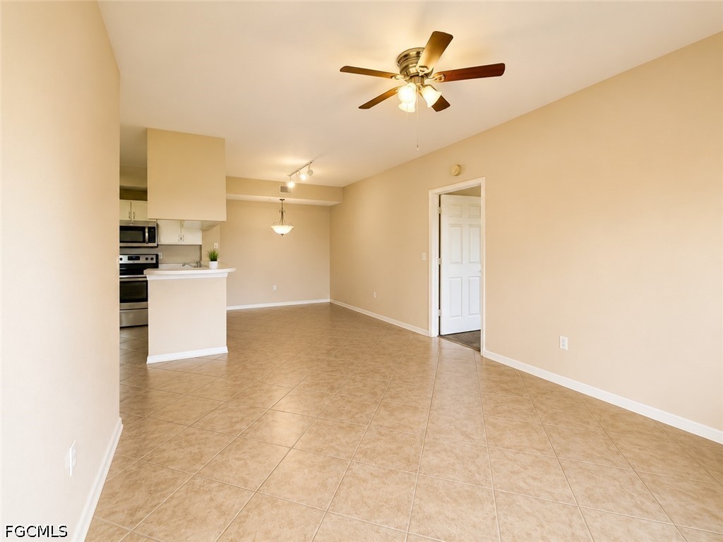6490 Aragon Unit 303, Fort Myers, FL 33966