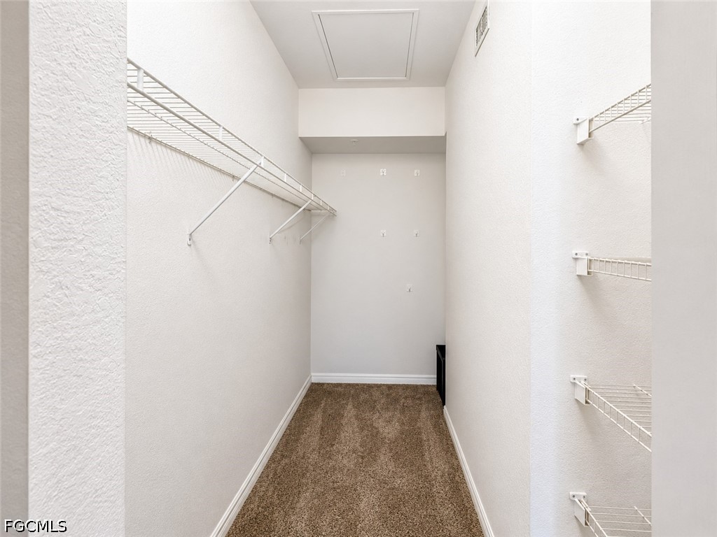 WalkInClosets