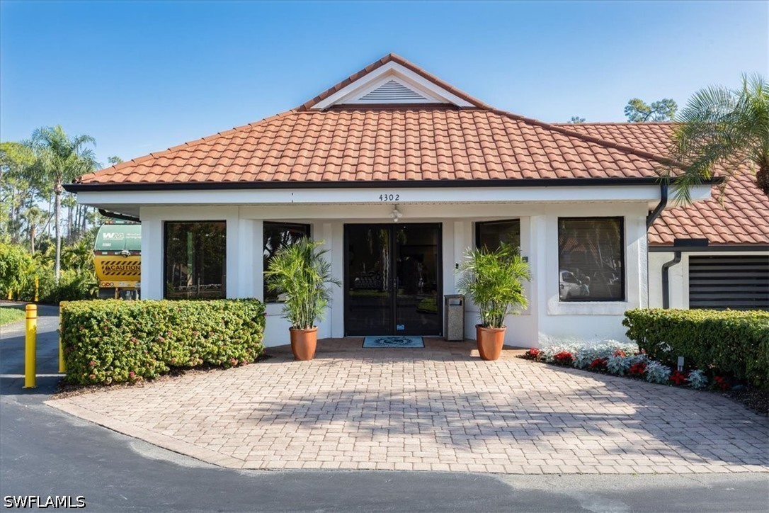 4524 Andover Unit I-204, Naples, FL 34112