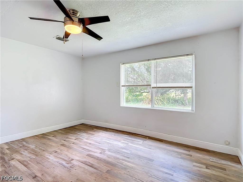 19330 Meredith, North Fort Myers, FL 33917