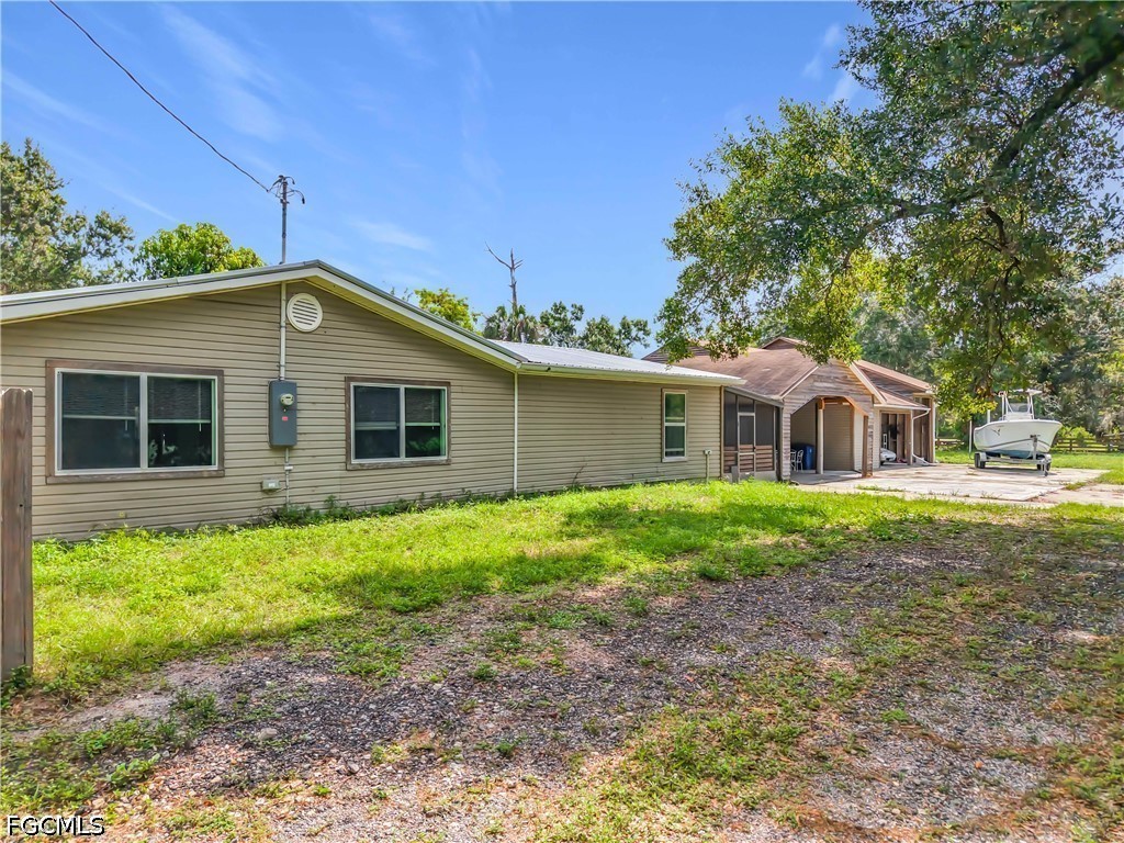19330 Meredith, North Fort Myers, FL 33917