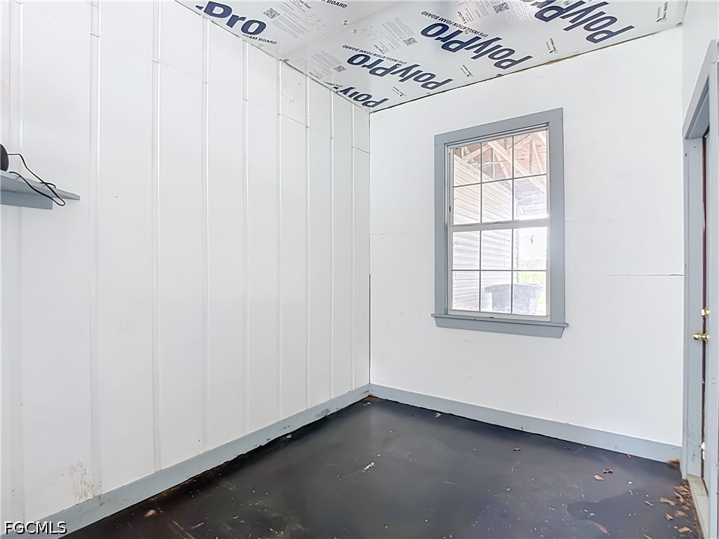 19330 Meredith, North Fort Myers, FL 33917