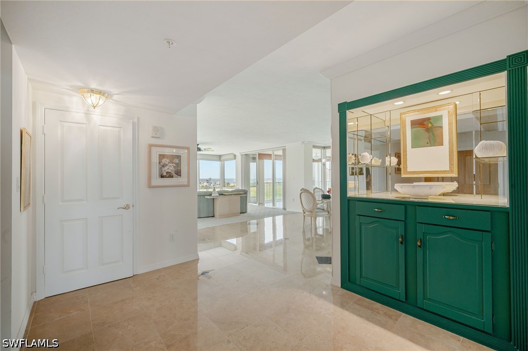 7515 Pelican Bay Unit 10d, Naples, FL 34108