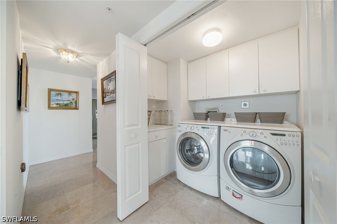 7515 Pelican Bay Unit 10d, Naples, FL 34108