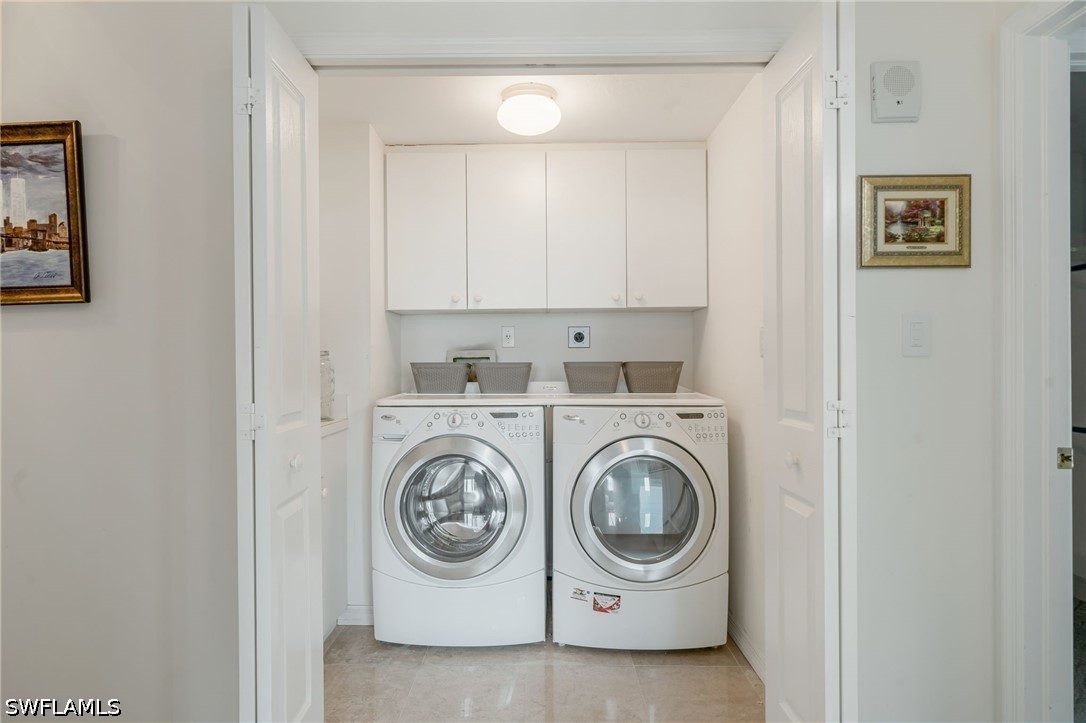 7515 Pelican Bay Unit 10d, Naples, FL 34108