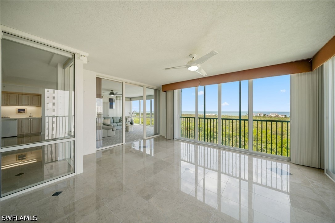 7515 Pelican Bay Unit 10d, Naples, FL 34108