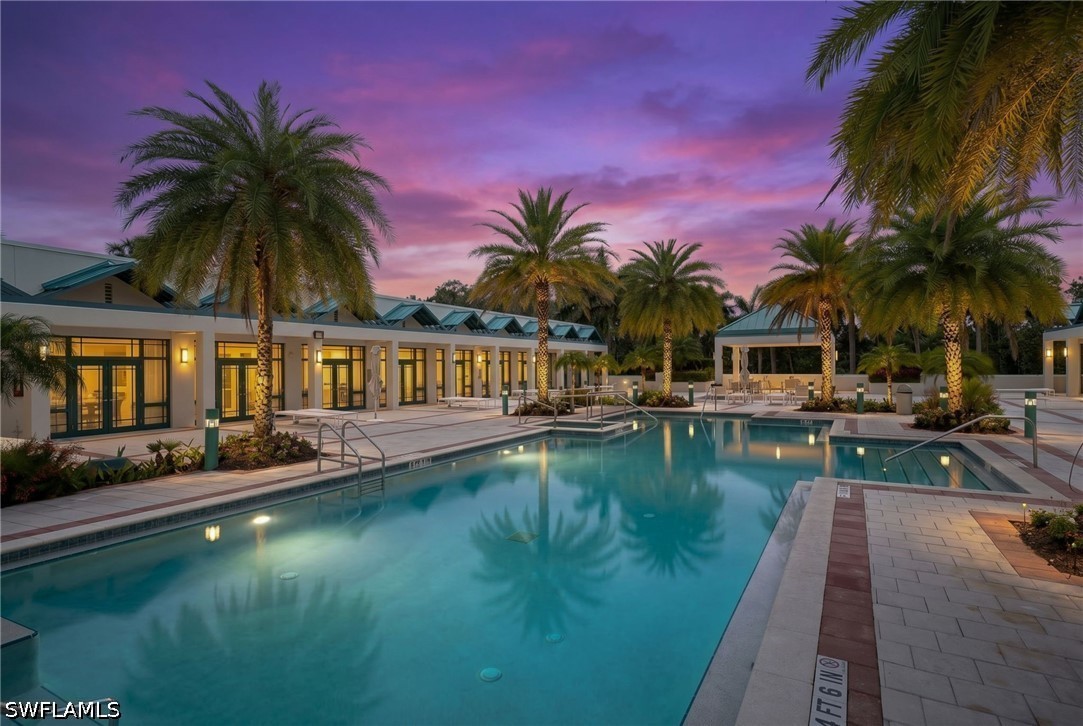 7515 Pelican Bay Unit 10d, Naples, FL 34108