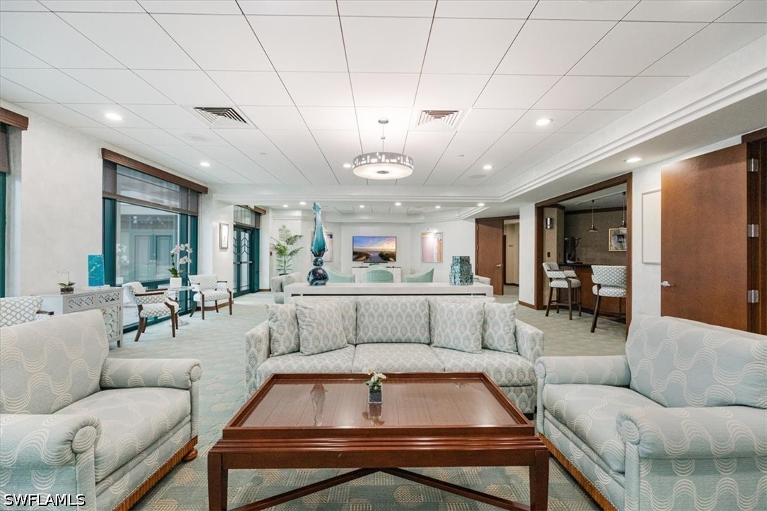 7515 Pelican Bay Unit 10d, Naples, FL 34108