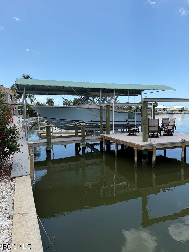 Dock
