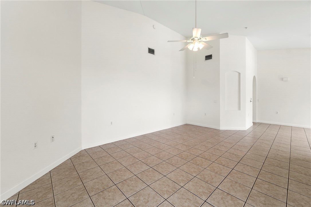 3059 Horizon Unit 1602, Naples, FL 34109