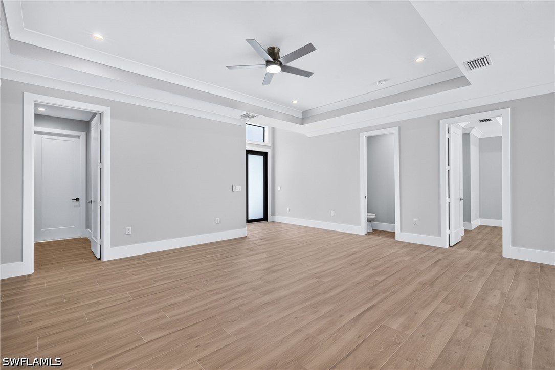 1867 Everglades, Naples, FL 34120