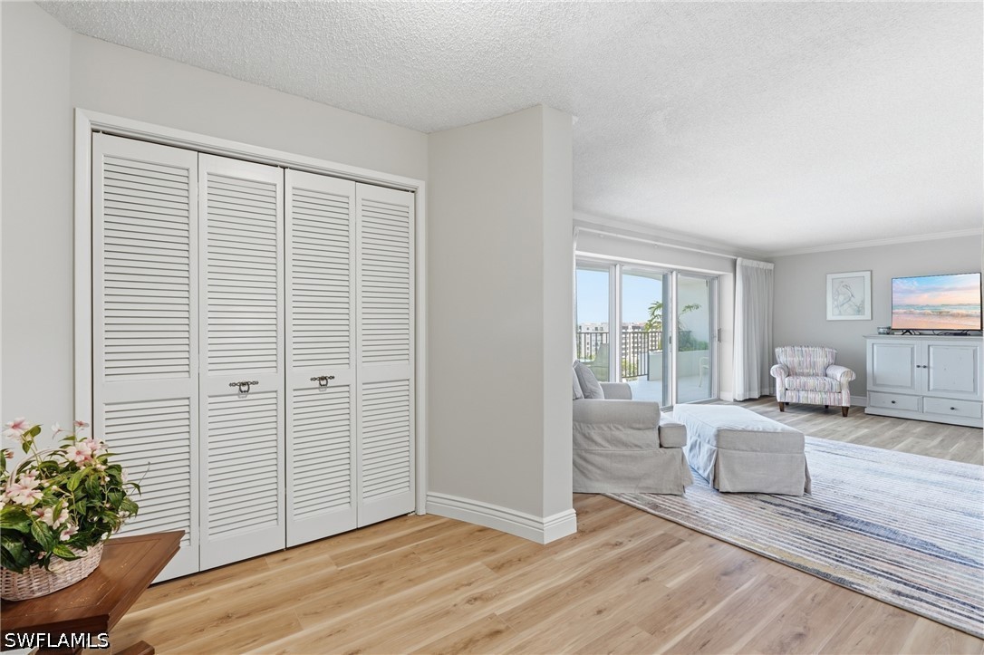 3951 Gulf Shore Unit 700, Naples, FL 34103