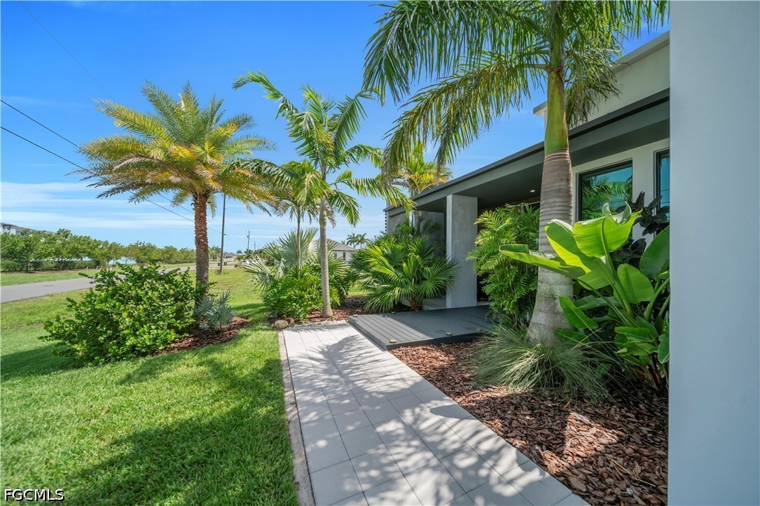 3801 17th, Cape Coral, FL 33914