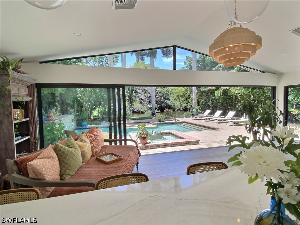 1031 Diana, Naples, FL 34103