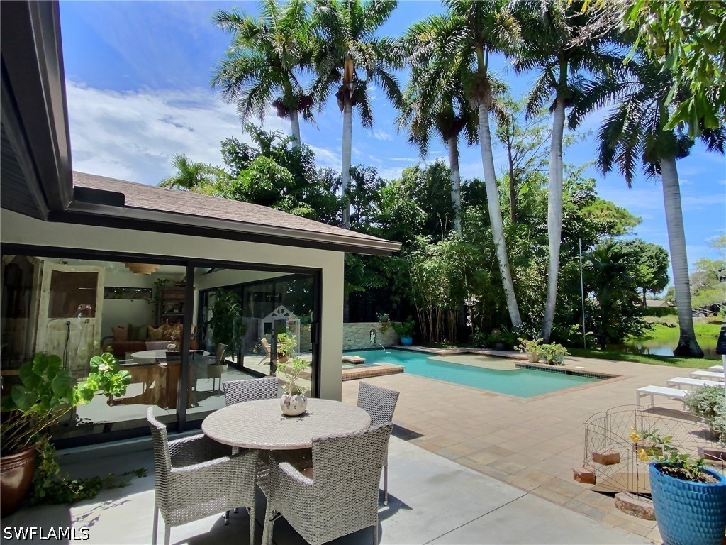 1031 Diana, Naples, FL 34103