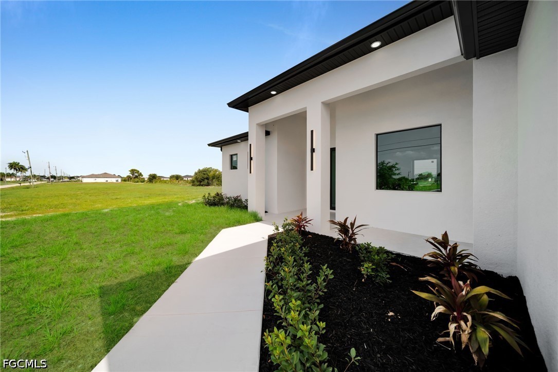 216 25th, Cape Coral, FL 33909