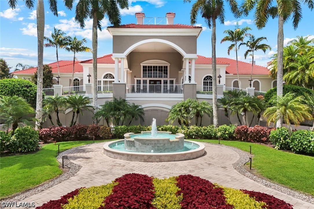 4864 Hampshire Unit 203, Naples, FL 34112
