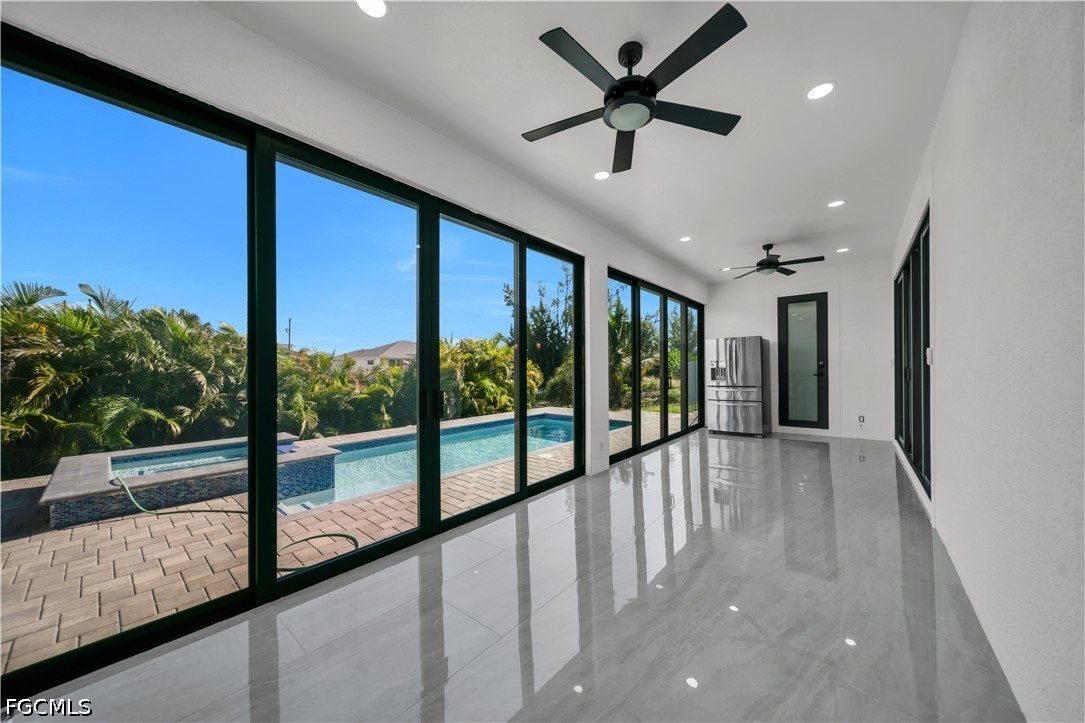1600 1st, Cape Coral, FL 33991