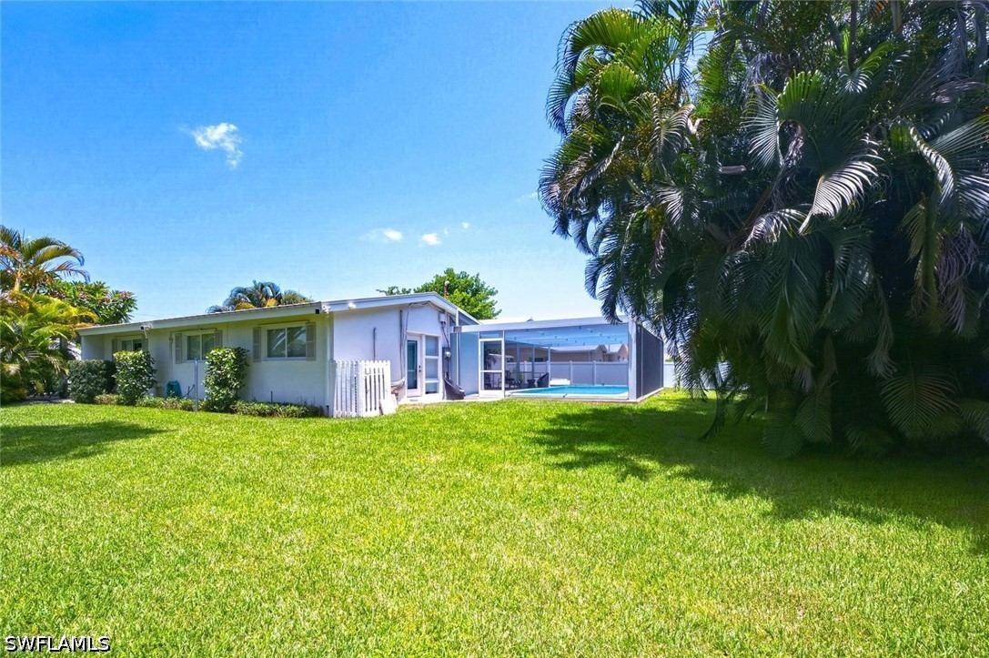 1216 10th, Naples, FL 34102