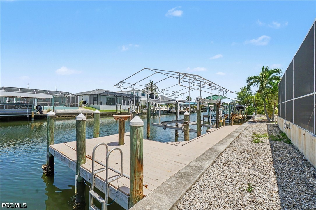 Dock
