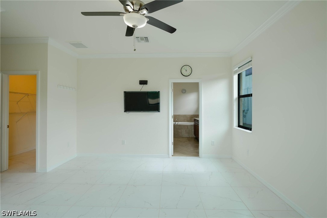 9215 Shadow Oak, Naples, FL 34120