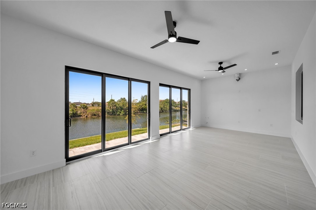 318 9th, Cape Coral, FL 33993