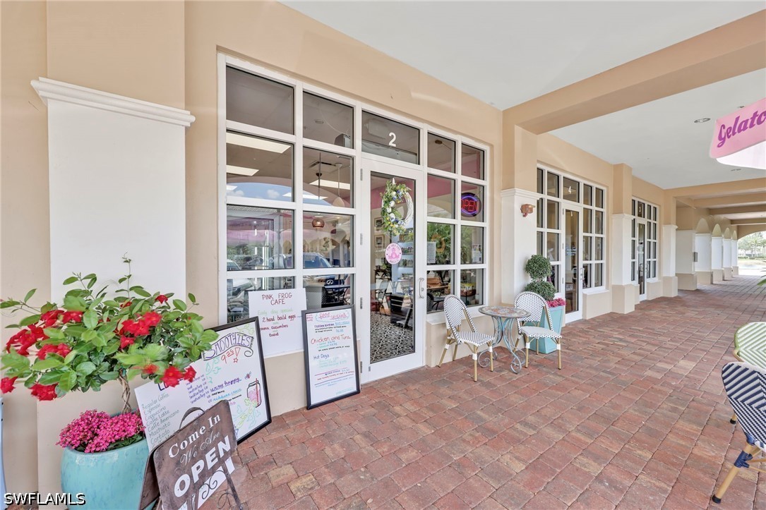 8141 Xenia, Naples, FL 34114